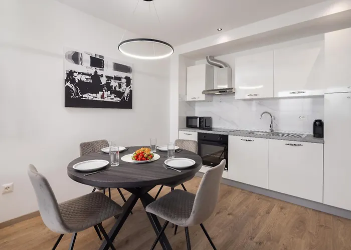 Apartment Adoria Makarska